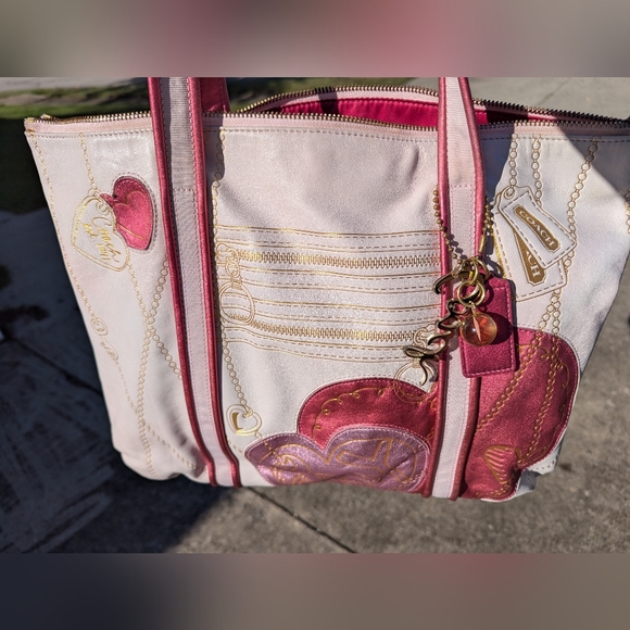 COACH POPPY METALLIC FUCHSIA PINK/PURPLE HEARTS GLAM TOTE LIMITED EDITION - Picture 10 of 15